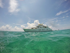 huge yacht for big groups in Puerto Aventuras