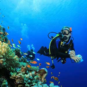 Renta de yates con buceo en arrecifes en Playa del Carmen