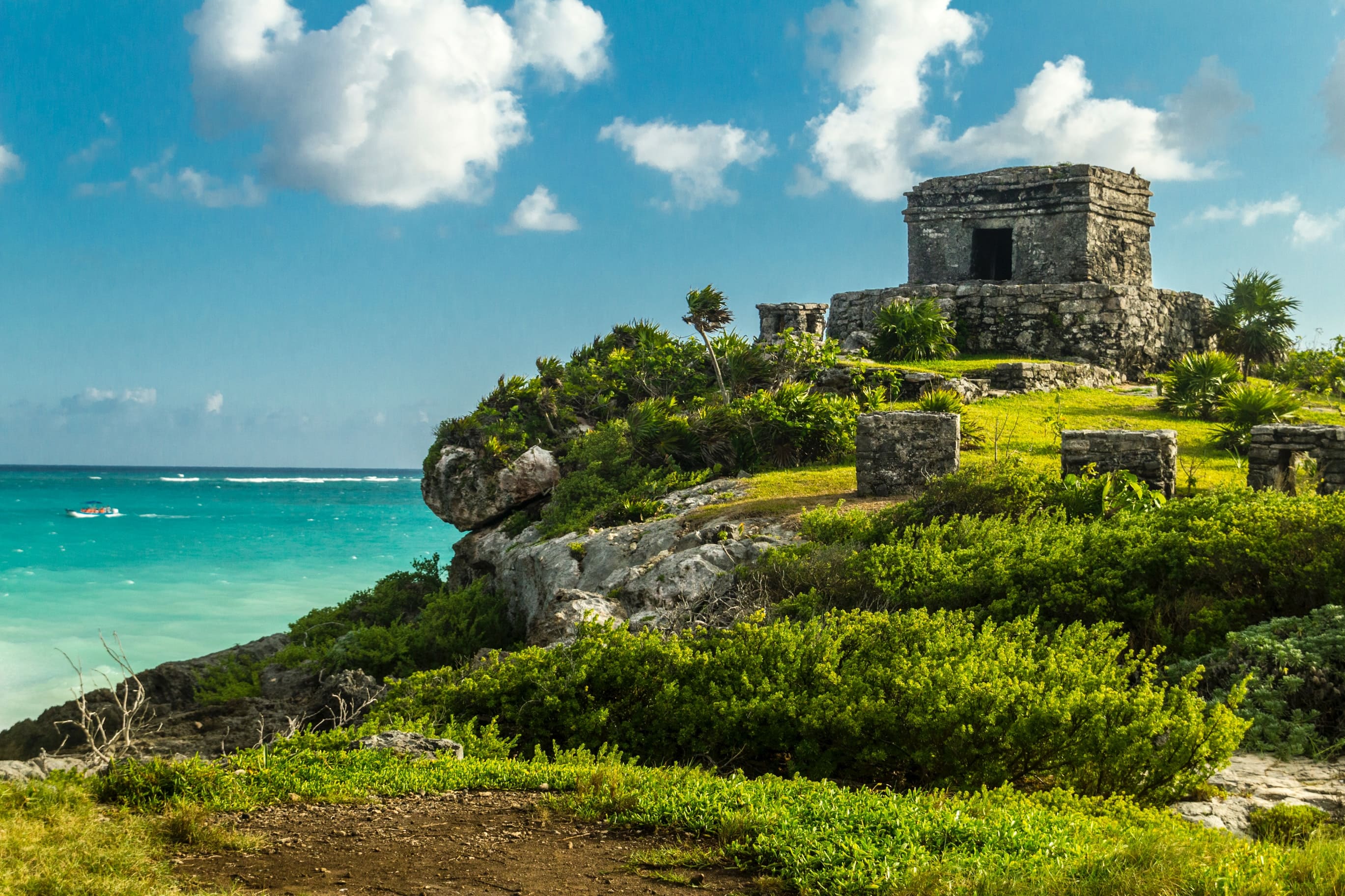 Tulum catamarán rentals; Tulum ruins