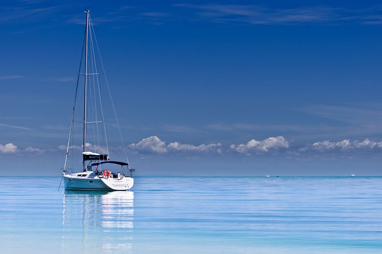 Yacht charter Tulum in the middle of the sea
